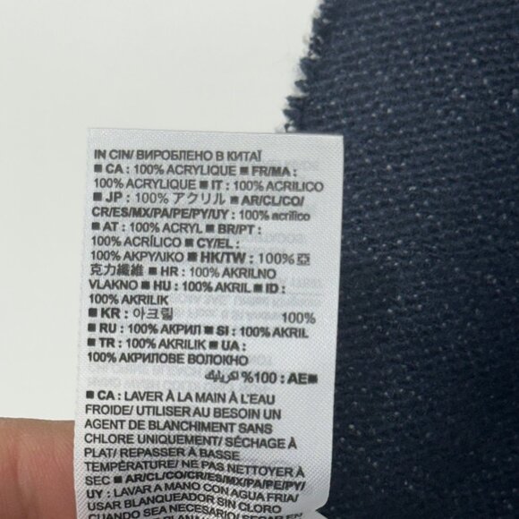 Gap Gray & Navy Star Print Reversible Scarf With Fringed Edges 78X24 inches - Picture 6 of 11